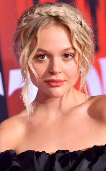 Emily Alyn Lind